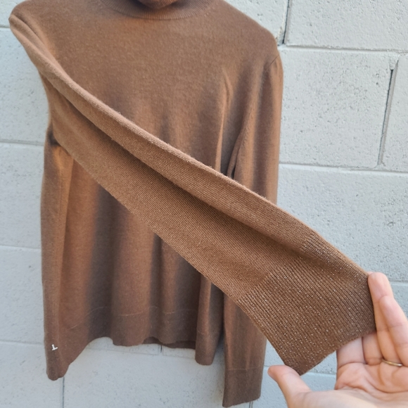 Lafayette 148 | Metallic Trim Cashmere Turtleneck Sweater In Toffee Size Large - Picture 8 of 12